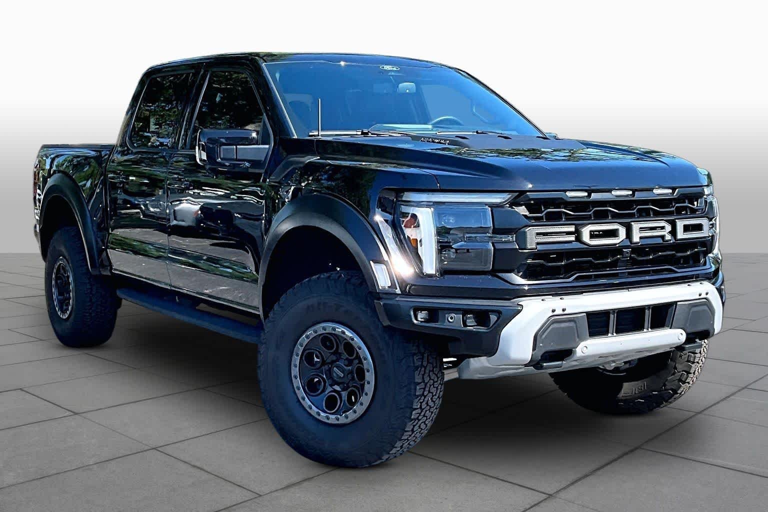 Used 2025 Agate Black Ford Raptor image 3