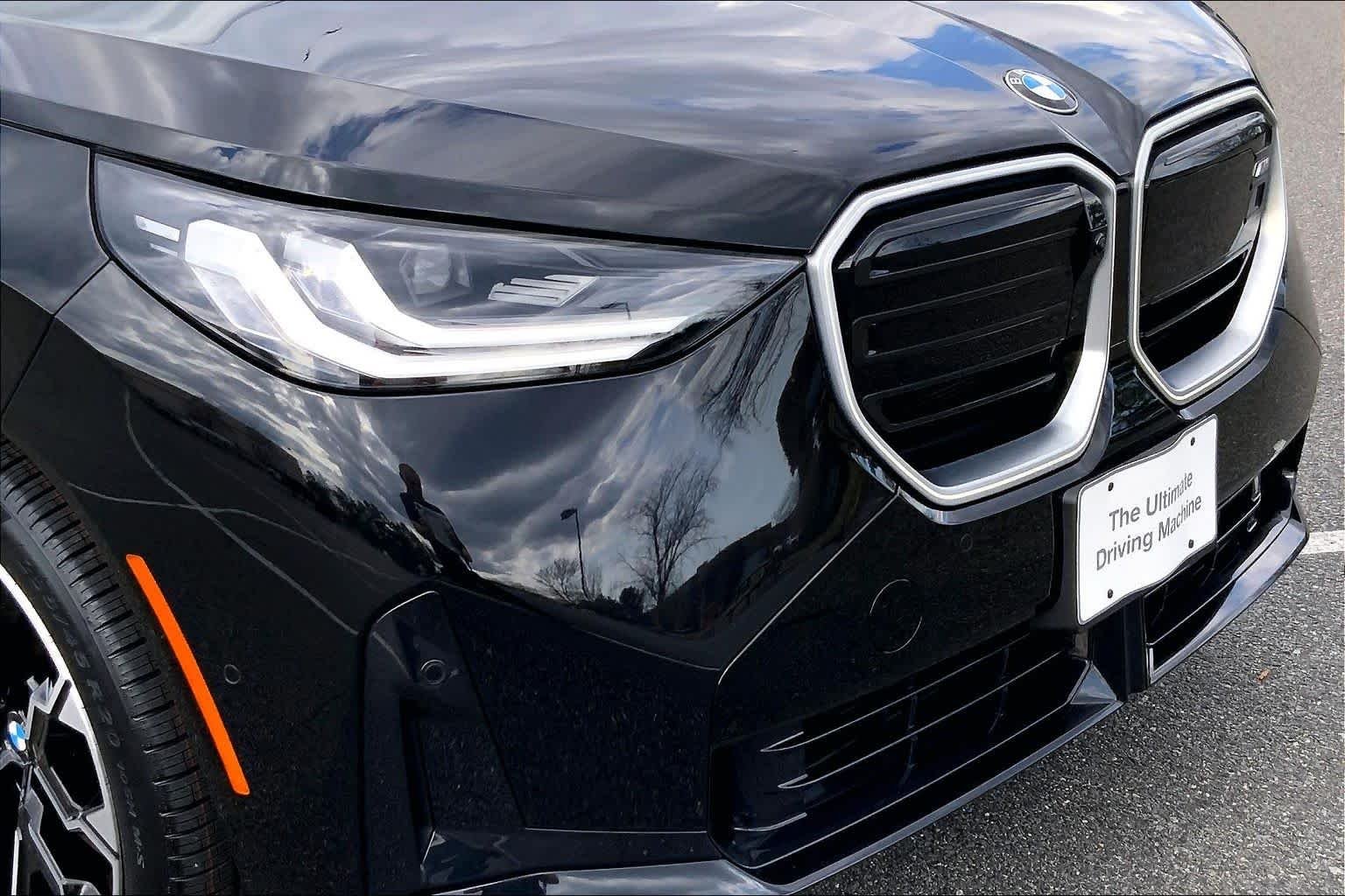 Certified Used 2025 Black Sapphire Metallic BMW M50 xDrive image 31