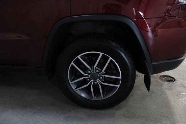 Certified Used 2020 Velvet Jeep Limited image 29