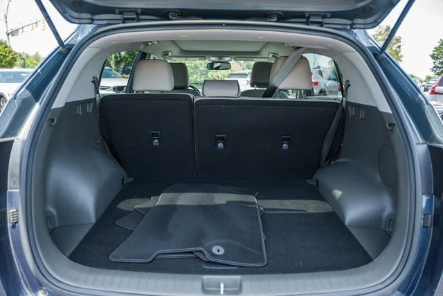 Used 2018 Blue Kia EX image 9