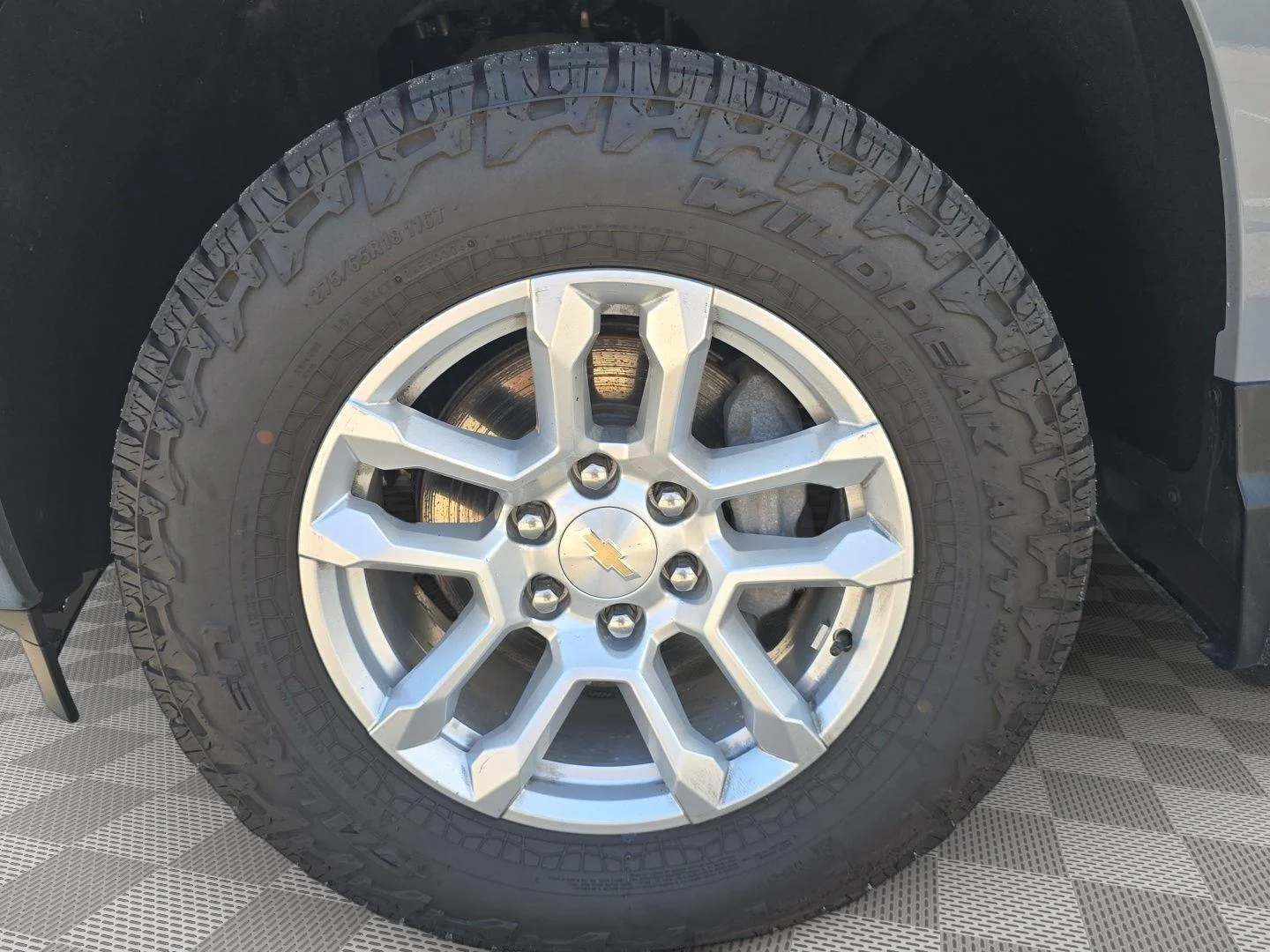 Used 2024 Slate Gray Metallic Chevrolet LT image 10