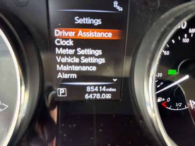 Used 2016 Red Nissan SV image 29
