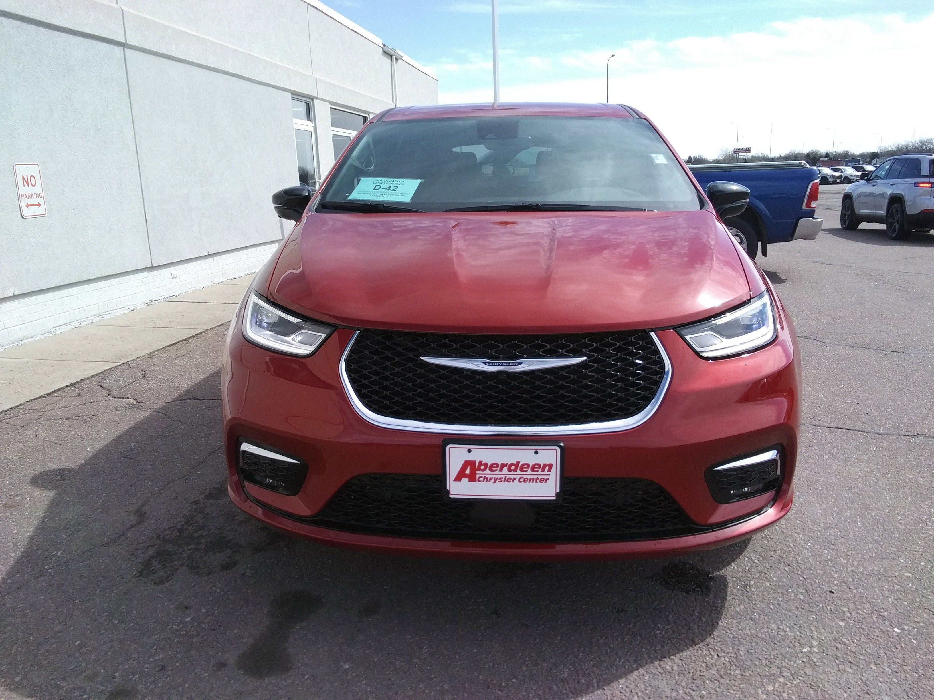 New 2026 Red Hot Pearl-Coat Exterior Paint Chrysler Select image 3
