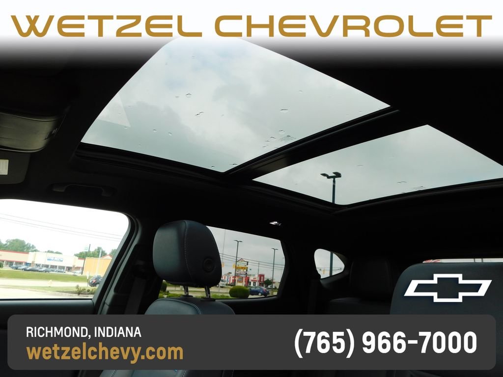 Used 2025 Gray Chevrolet RS image 12