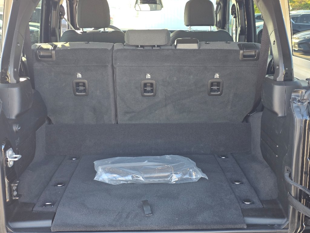 Used 2025 Black Clear Coat Jeep Sahara 4xe image 4