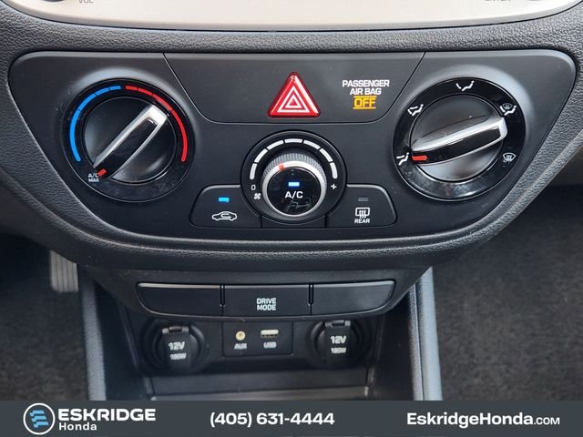 Used 2019 Gray Hyundai SE image 19