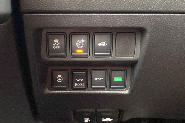 Used 2017 Magnetic Black Nissan SV image 29