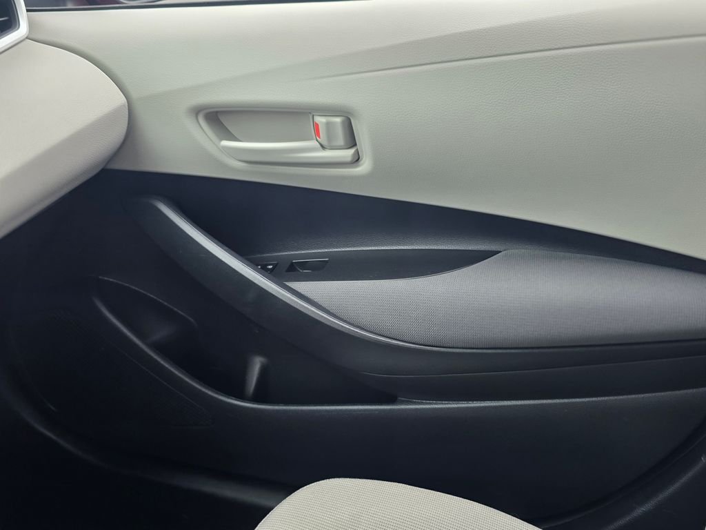 2023 Toyota Corolla LE - Photo 26