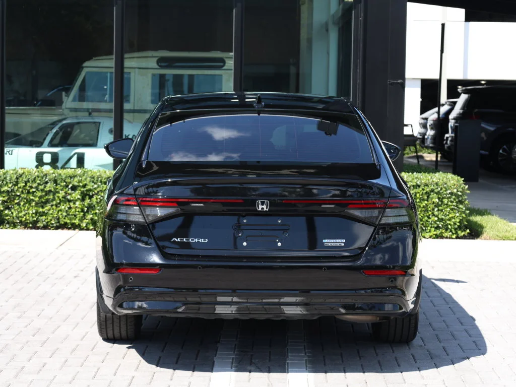 Used 2024 Black Honda Touring image 7
