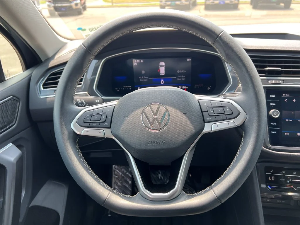 Used 2022 Gray Volkswagen 2.0T SE image 20