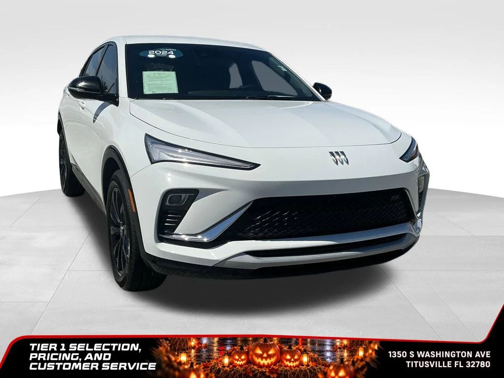 Used 2024 Summit White Buick Sport Touring image 7