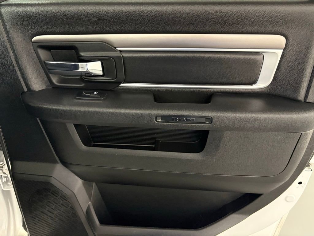 Used 2024 White Ram Warlock image 36