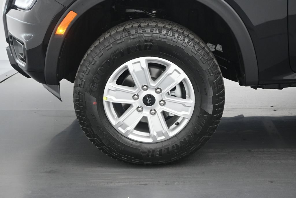 New 2026 Shadow Black Ford XL image 20