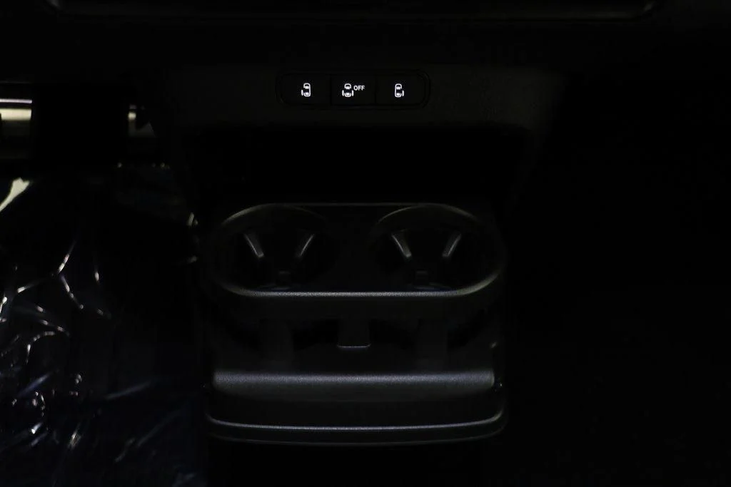 2025 Volkswagen ID. Buzz Pro S - Photo 16