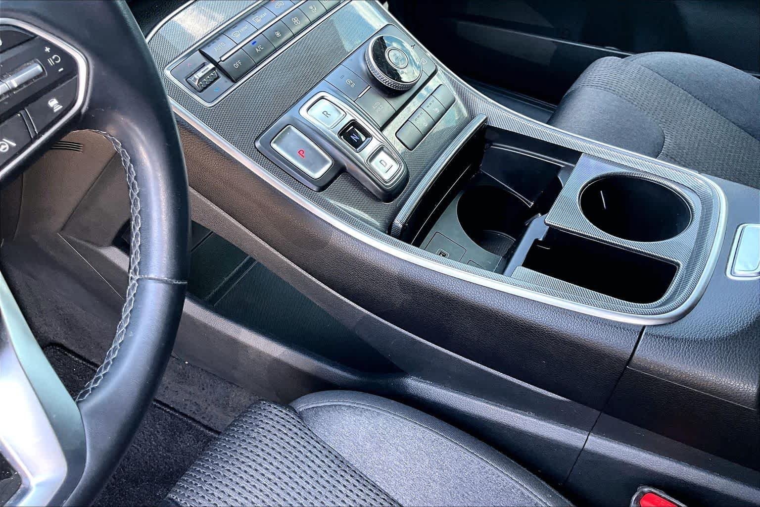 Used 2022 Twilight Black Hyundai SEL image 17