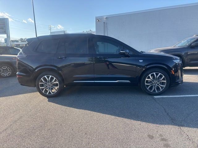 Used 2021 Dark Moon Blue Metallic Cadillac Sport image 6