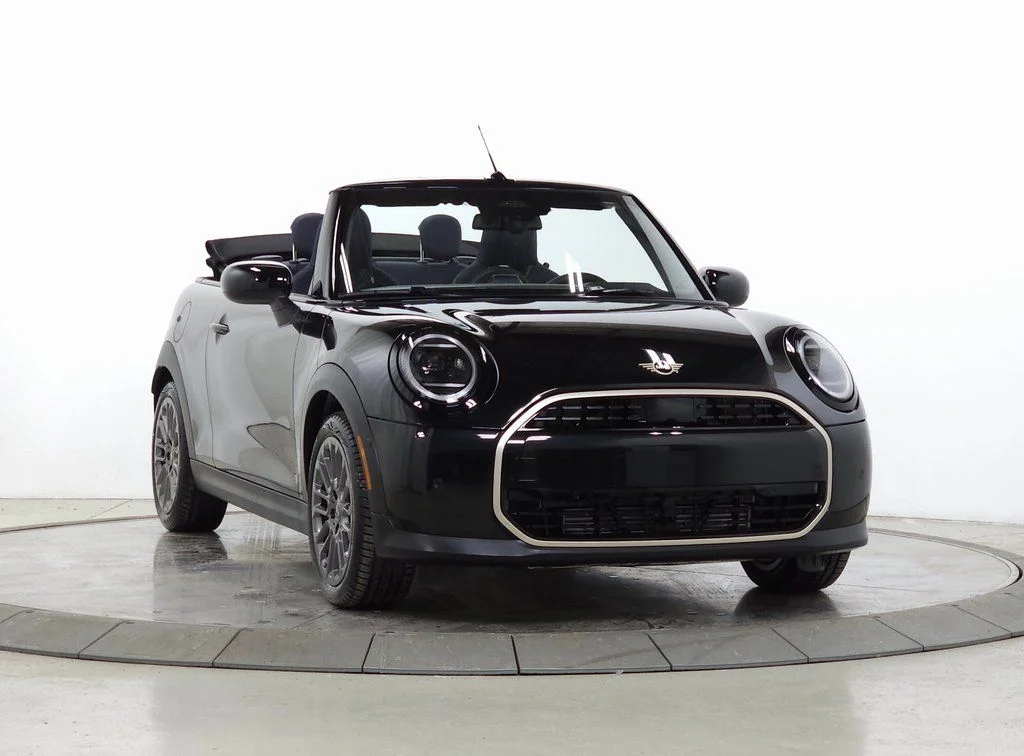 2026 MINI Convertible Cooper Signature's photo