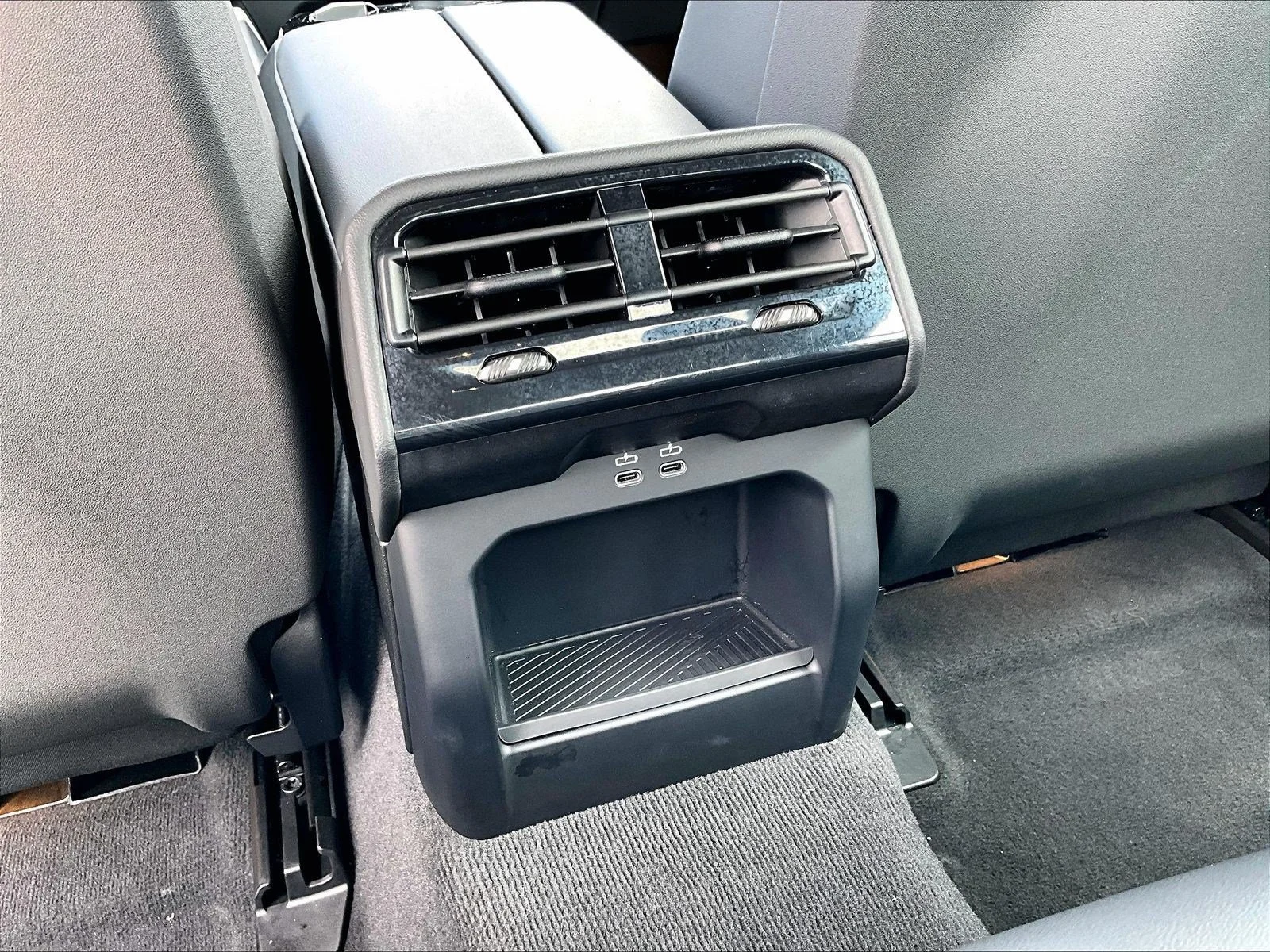 2026 BMW 5 Series 530i - Photo 25