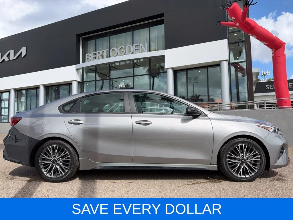 Used 2023 Gray Kia GT-Line image 3