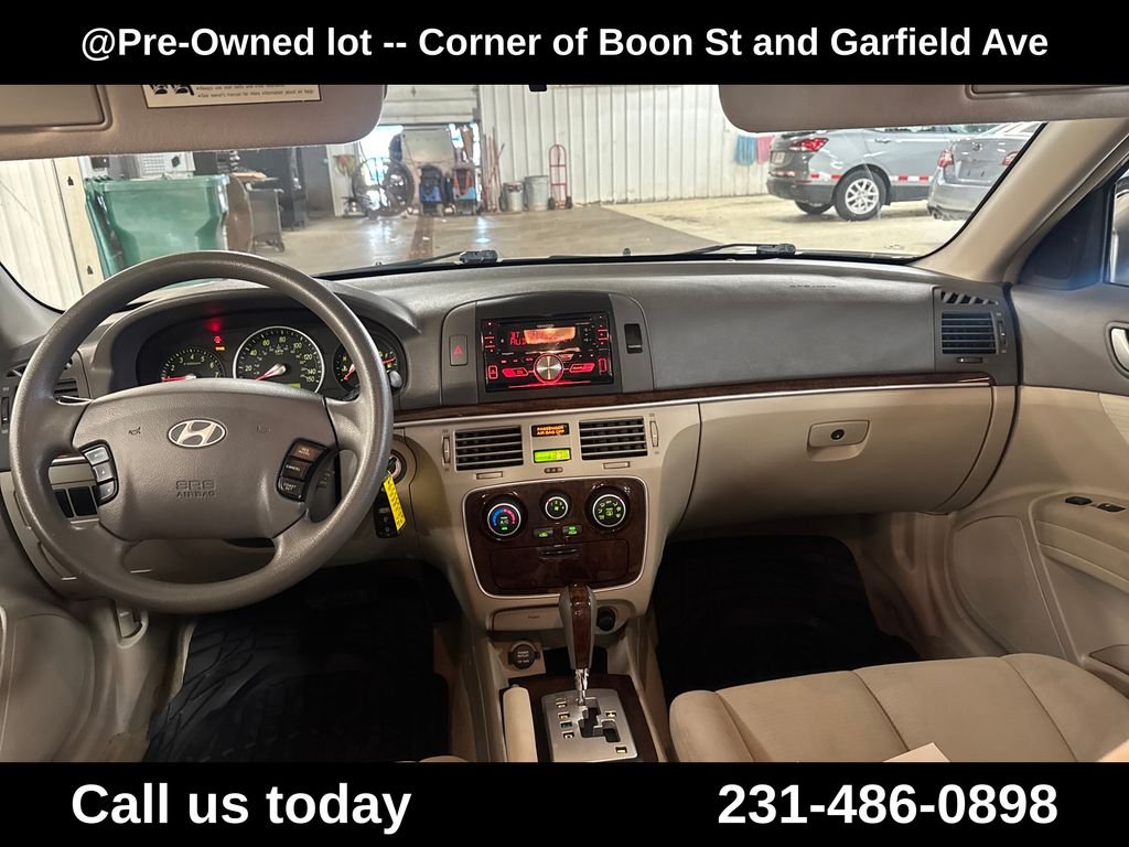 Used 2008 Beige Hyundai GLS image 17