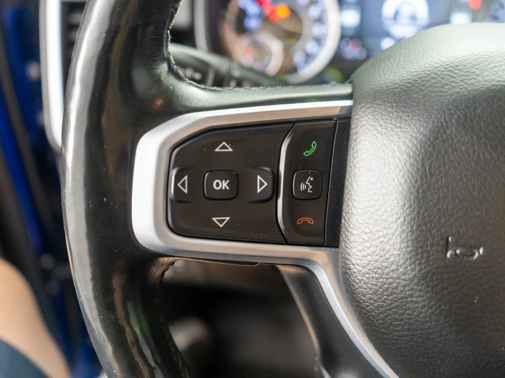 Used 2019 Blue Ram Big Horn/Lone Star image 15