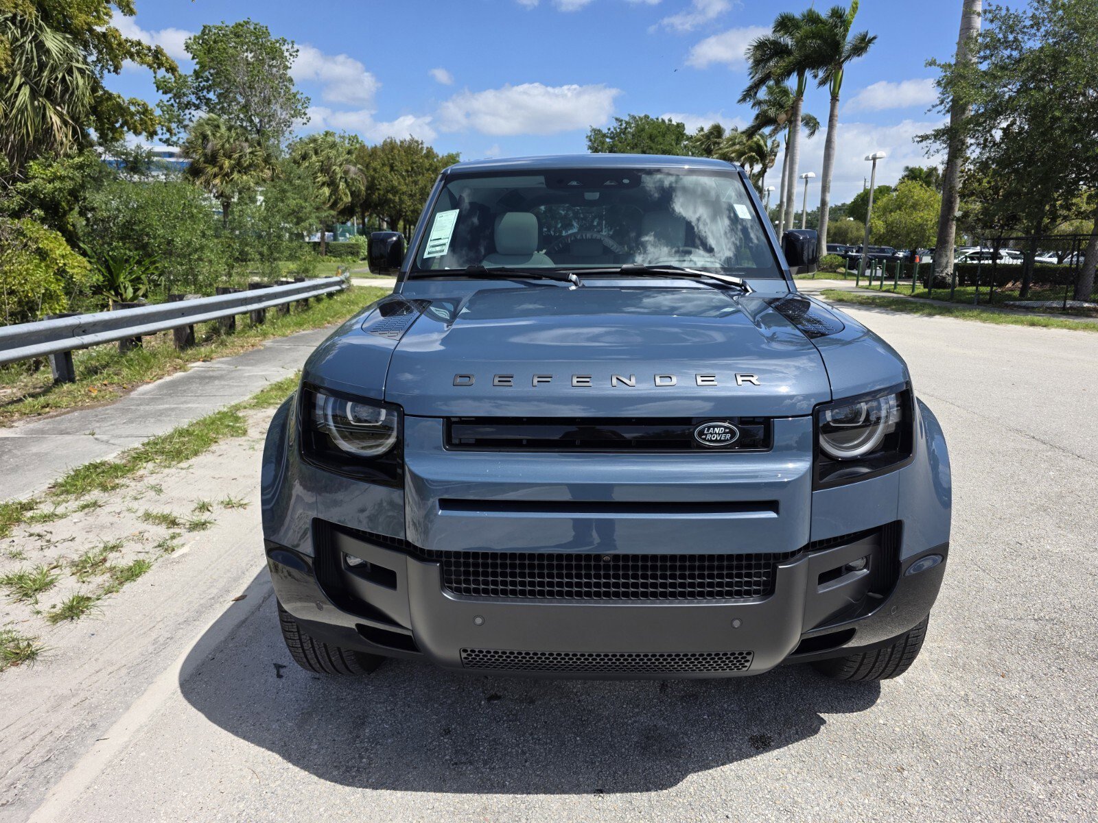 Used 2026 Tasman Blue Metallic Land Rover 110 X-Dynamic SE P400 image 8