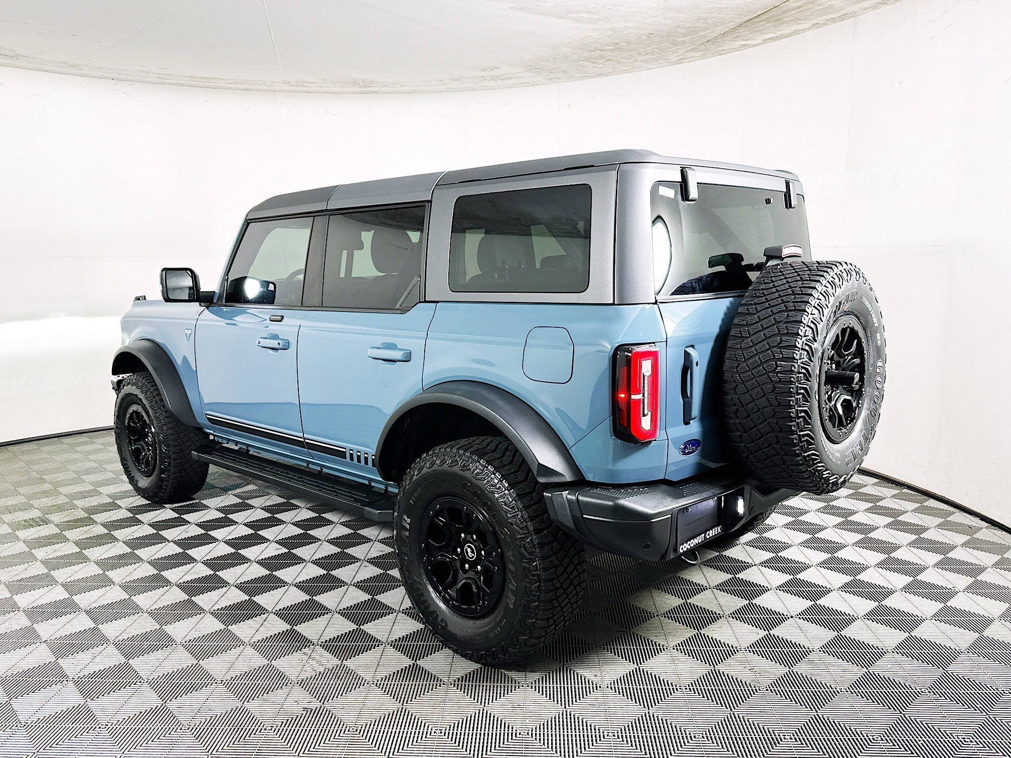 2021 Ford Bronco thumbnail 7