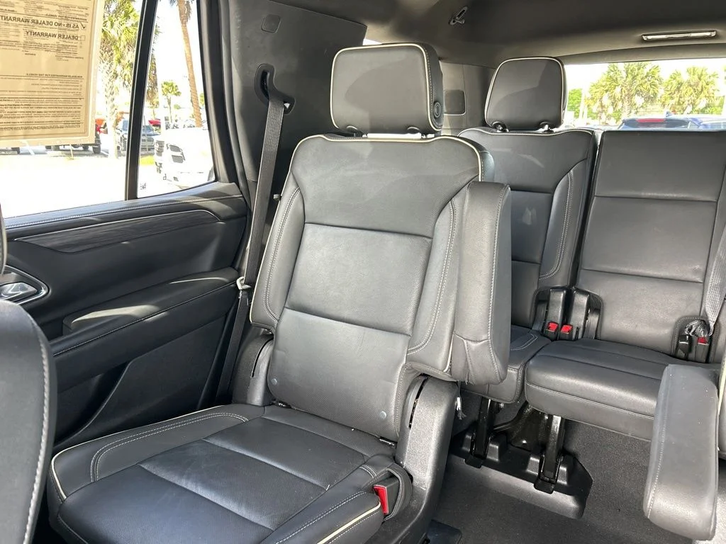 Used 2023 Onyx Black GMC SLT image 13