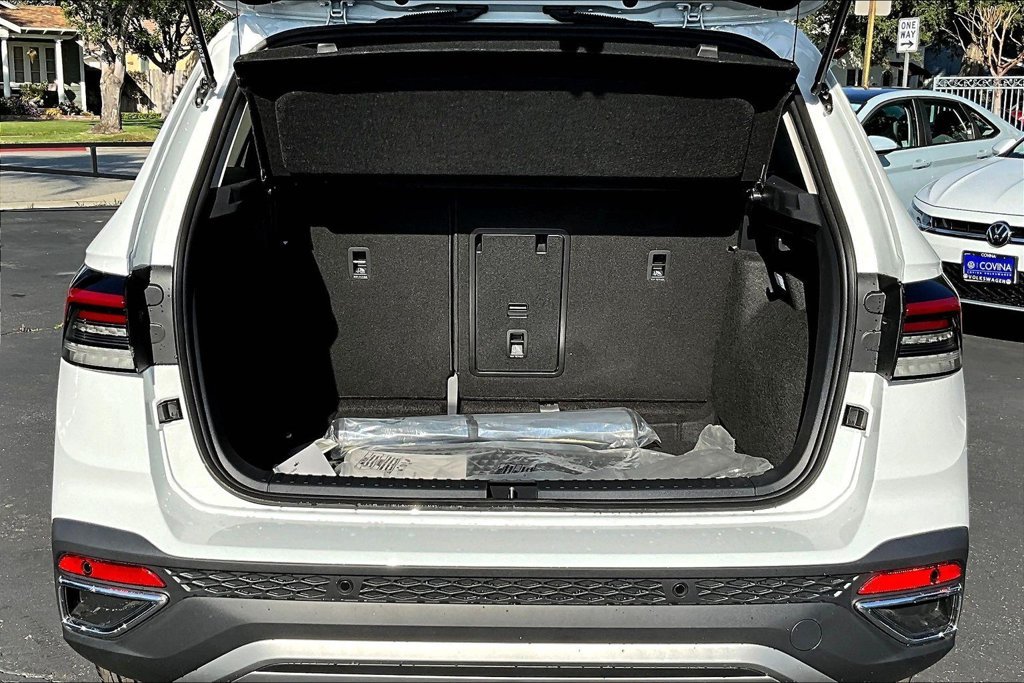 New 2026 White Volkswagen 1.5T SE image 24