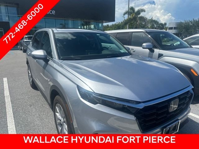 Used 2023 Silver Honda EX-L image 3