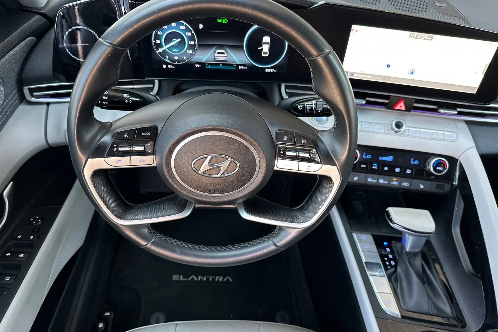 Used 2022 Black Hyundai Limited image 14