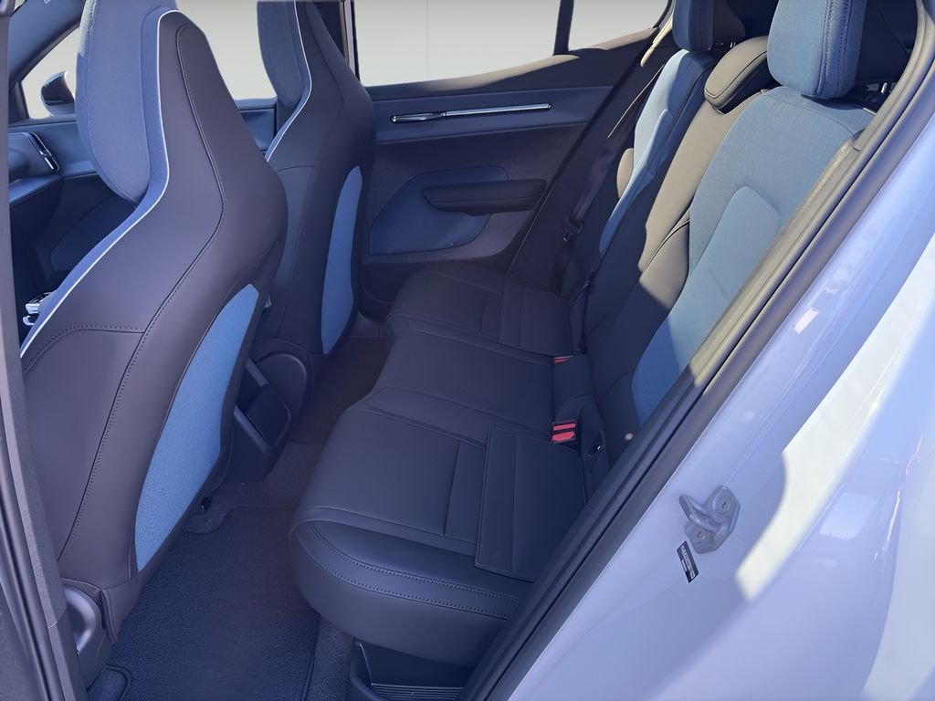 2026 Volvo EX30 Plus - Photo 10