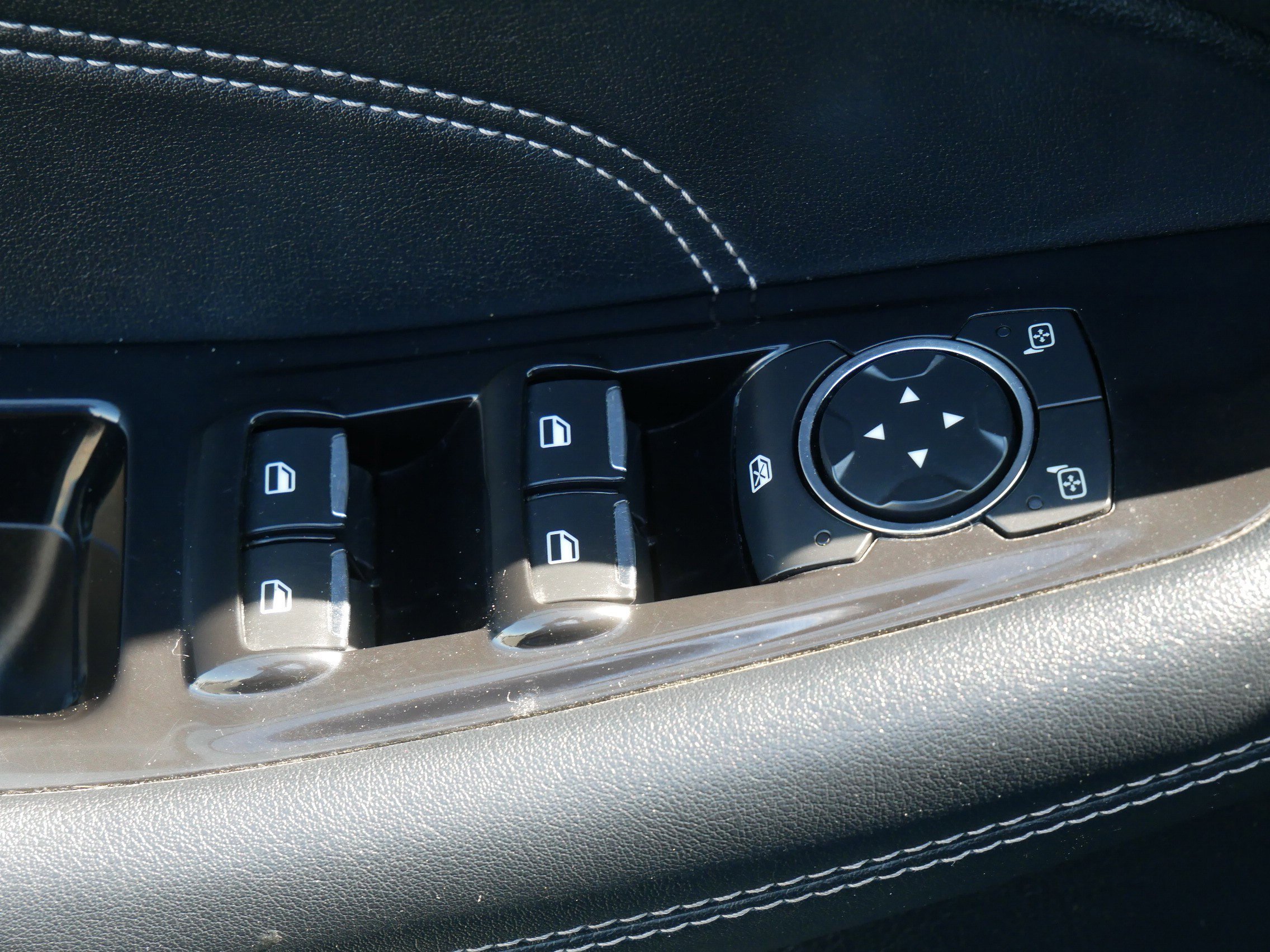 Used 2020 Black Ford Titanium image 18
