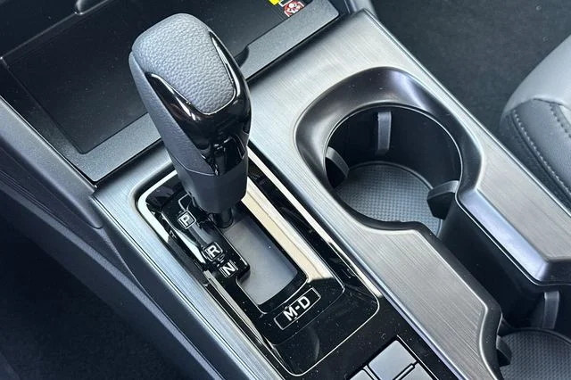 New 2026 CRYSTAL WHITE PEARL Subaru Premium image 19