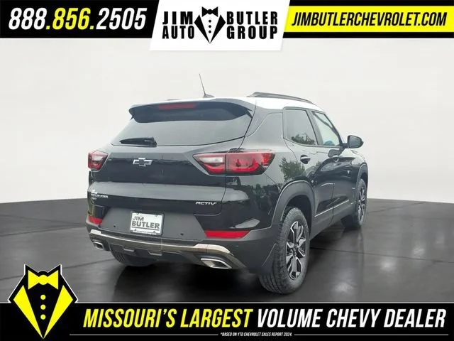 New 2026 Mosaic Black Metallic Chevrolet ACTIV image 23