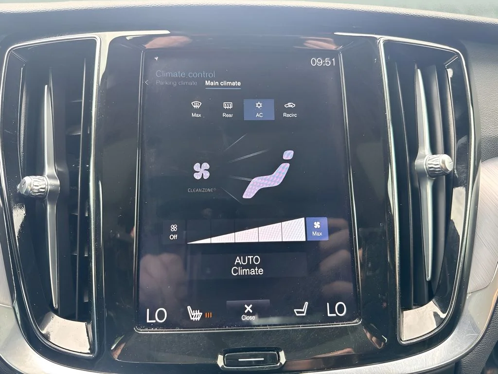 Used 2020 Gray Volvo T5 Momentum image 20