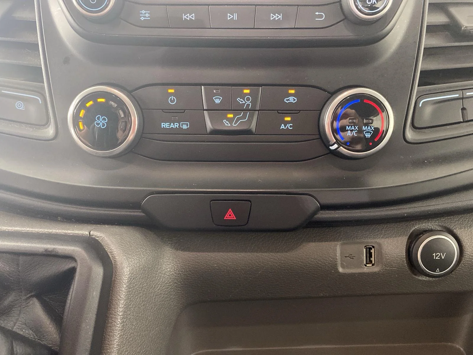 Used 2021 Oxford White Ford 250 image 21