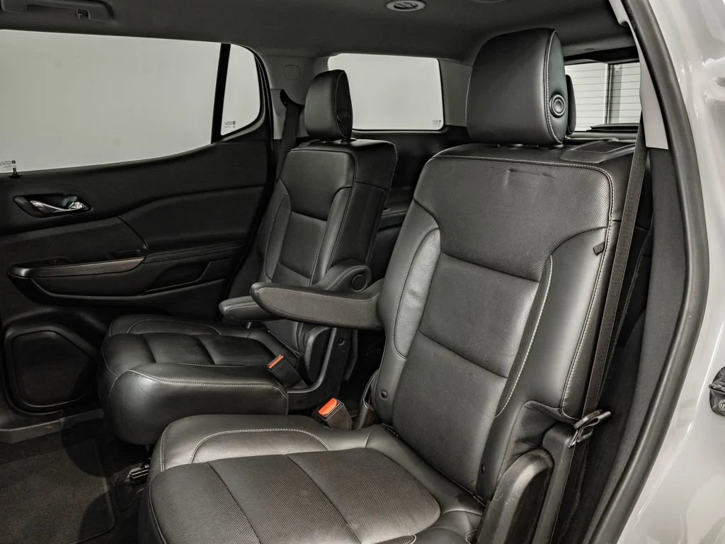 Used 2019 White Frost Tricoat GMC SLT-1 image 47