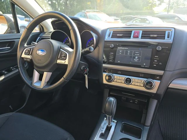 Used 2017 Ice Silver Metallic Subaru 2.5i image 11
