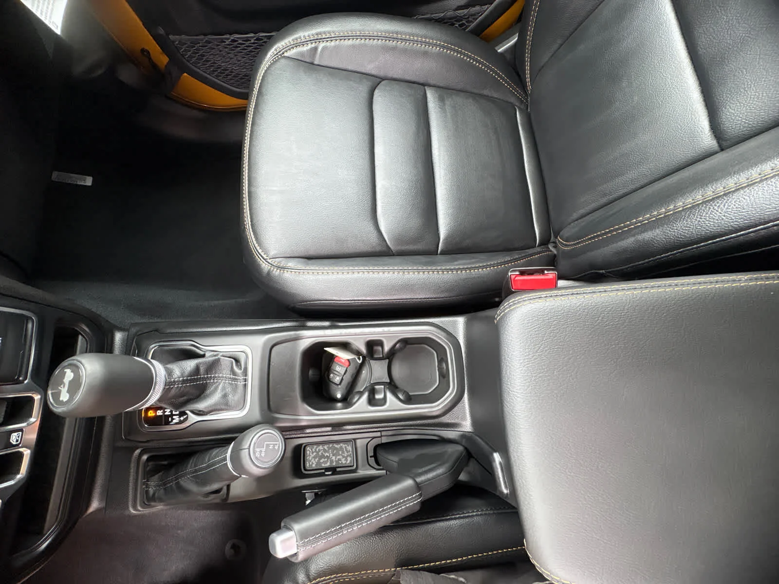 New 2026 Goldilocks Exterior Paint Jeep Sahara image 28