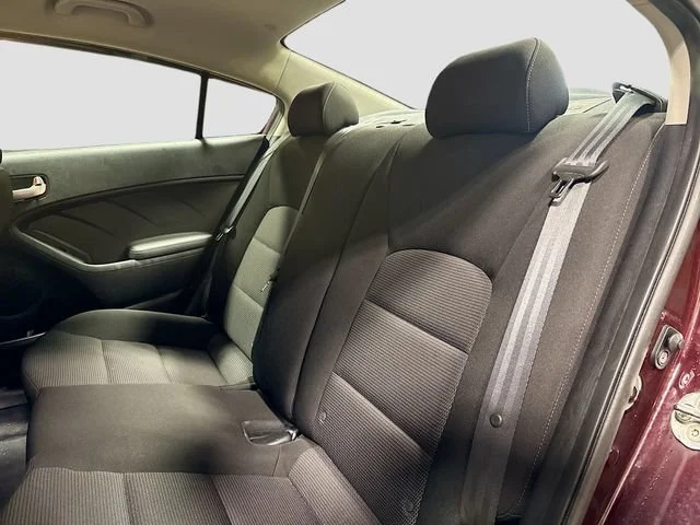 Used 2018  Kia LX image 18