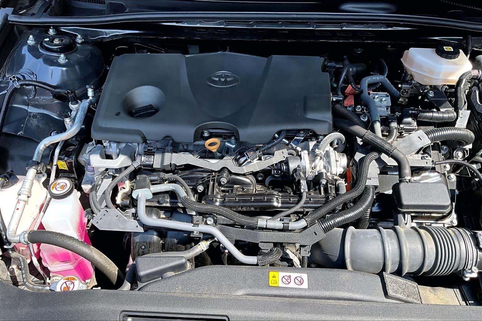 Used 2025 Underground Toyota LE image 31
