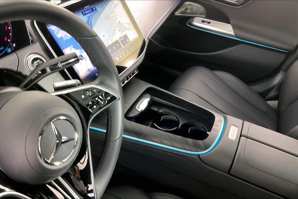 2026 Mercedes-Benz E-Class E350 - Photo 12