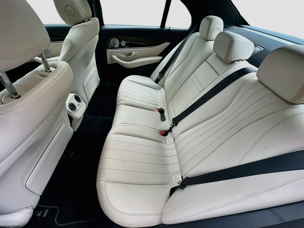 Used 2020 White Mercedes-Benz E 450 image 25