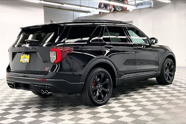 Used 2023 Agate Black Metallic Ford ST image 13
