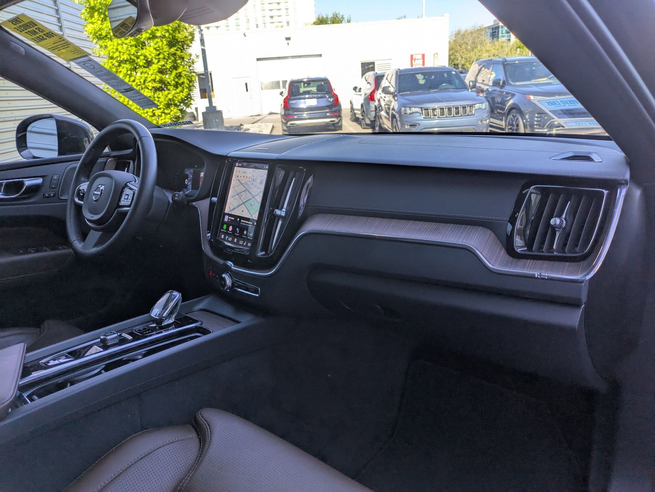 Certified Used 2023 Onyx Black Volvo Ultimate Bright Theme image 30
