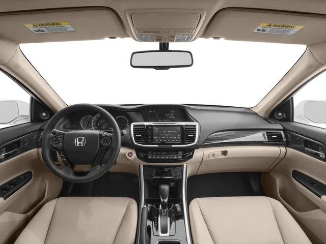 Used 2017 Lunar Silver Metallic Honda EX-L image 4