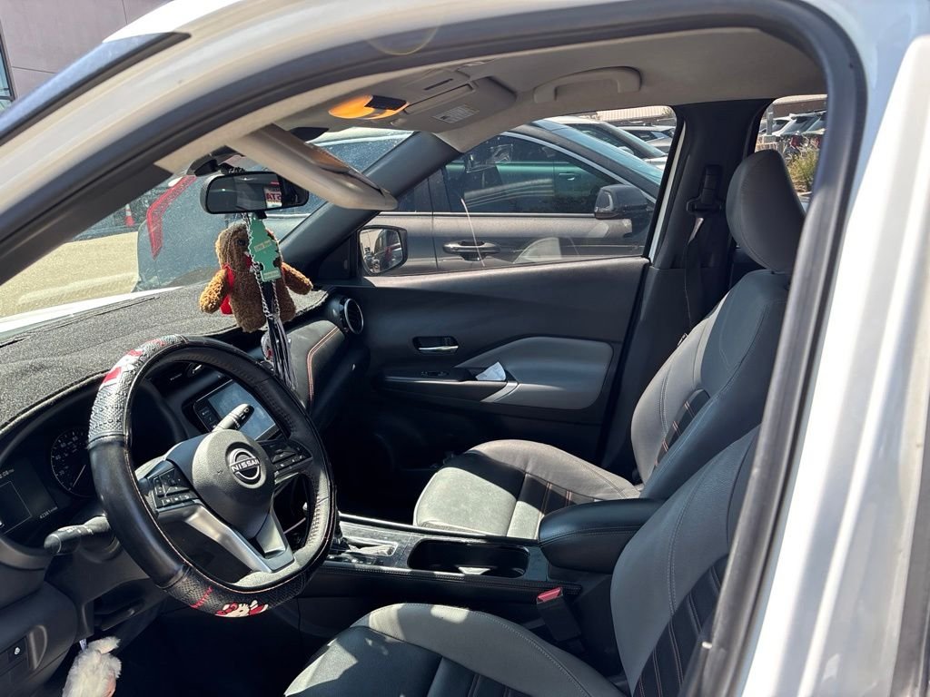 Used 2023 White Nissan SR image 26
