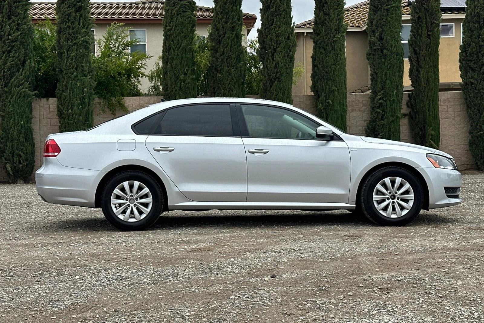 Used 2015 Silver Volkswagen  image 3