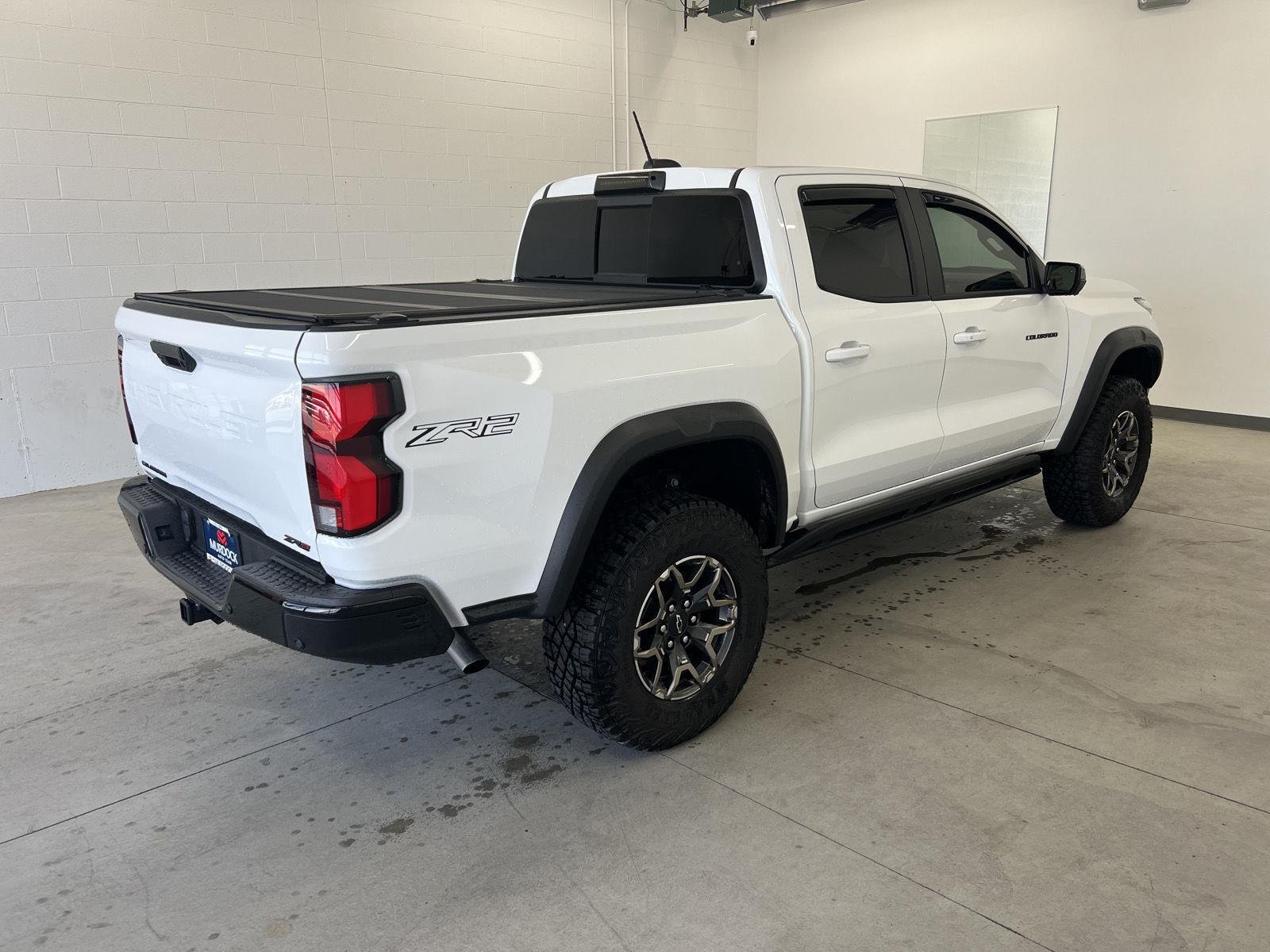 Used 2024 Summit White Chevrolet 4WD ZR2 image 11